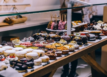 Empreendedorismo doce. Bolos e outras sobremesas. (Foto: Igor Ovsyannykov/Pexels).