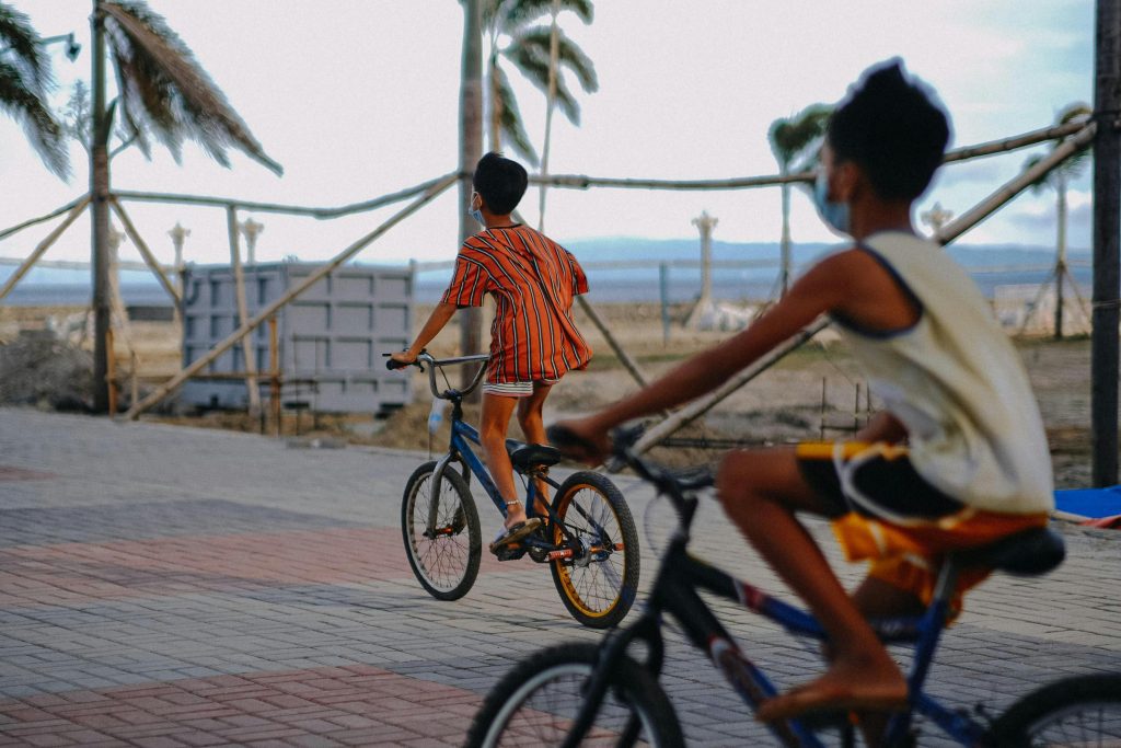 Iniciativa Aposta em Pedalar para Aprender. (Foto: Denniz Futalan/Pexels)