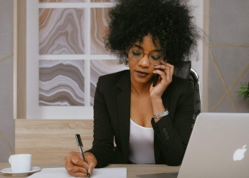 Mulher empreendedora. (Foto: Anna Shvets/Pexels)