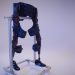 Exoesqueleto permite que pessoas com deficiência fiquem em pé