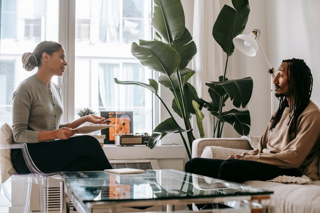 IA apoia saúde mental com EmoAda. (Foto: Alex Green/Pexels)