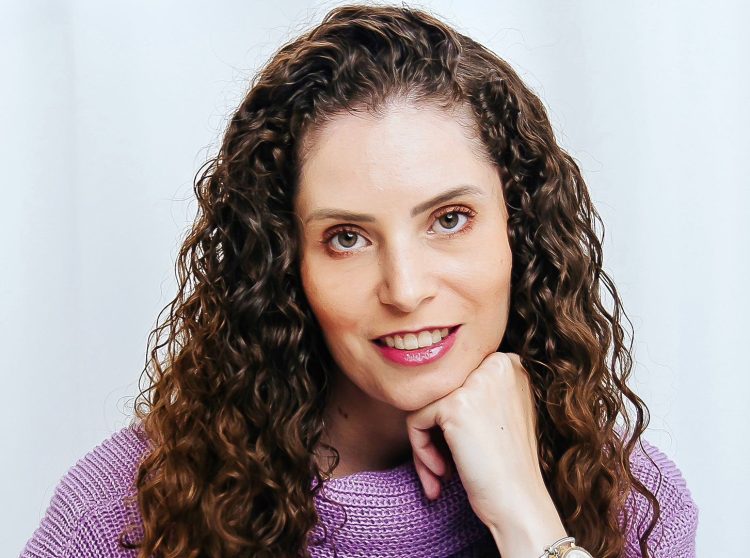 Mariana Sotero Bonnás é psicóloga referência no atendimento de Mães Atípicas.