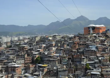 Alívio térmico: programas ambientais transformam favelas do Rio