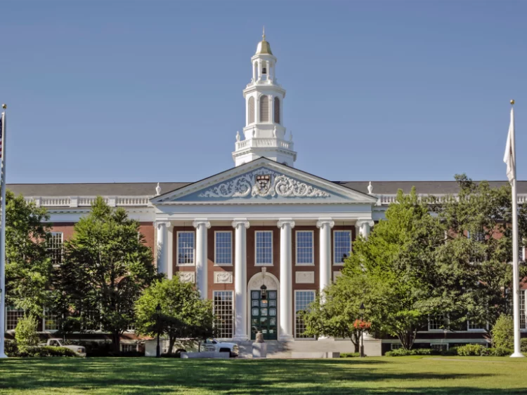 Harvard oferece 139 cursos online gratuitos com legendas
