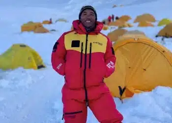 Sherpa Kami Rita, conquistou o recorde mundial com 30 subidas ao Monte Everes(t.
Reprodução/Instagram)