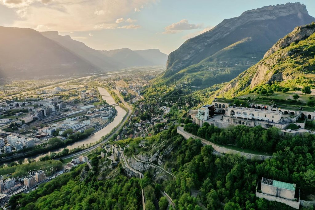 Conheça Grenoble: a cidade francesa símbolo de ecologia