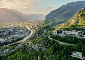 Conheça Grenoble: a cidade francesa símbolo de ecologia