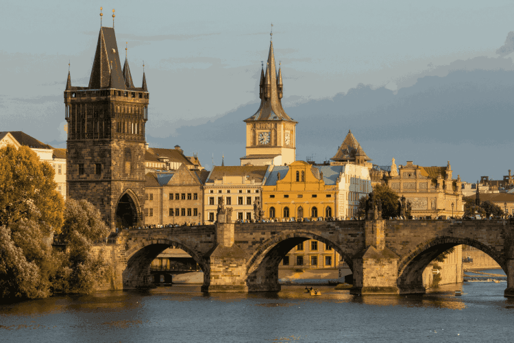 Turismo na Europa: conheça Praga. (Foto: Martin Krchnacek/Unsplash)
