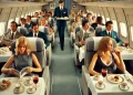 viajar de avião; anos 70; glamour da aviação; experiência de voo.