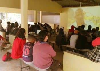 Educação climática nas escolas. (Foto: Divulgação/NOSS EACH USP)