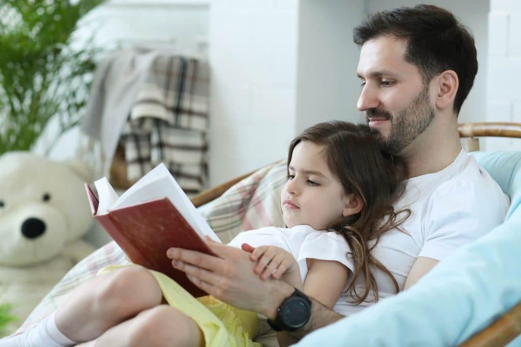 Livros infantis sobre folclore brasileiro. (Foto: Divulgação/Freepik)