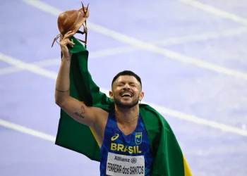 Petrúcio Ferreira - Ouro - Paralípiadas