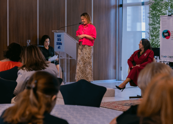 Conheça o Troféu Mulher Empreendedora Bárbara de Alencar e o apoio ao fortalecimento das iniciativas femininas no empreendedorismo.