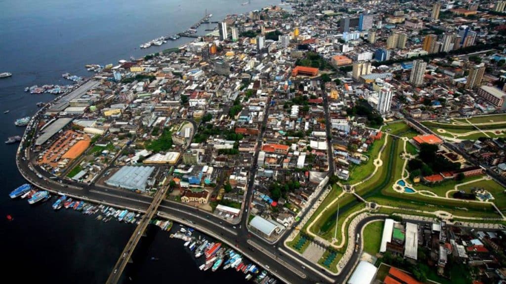 Vista aérea da cidade de Manaus, que completa 355 anos neste 24 de outubro de 2024