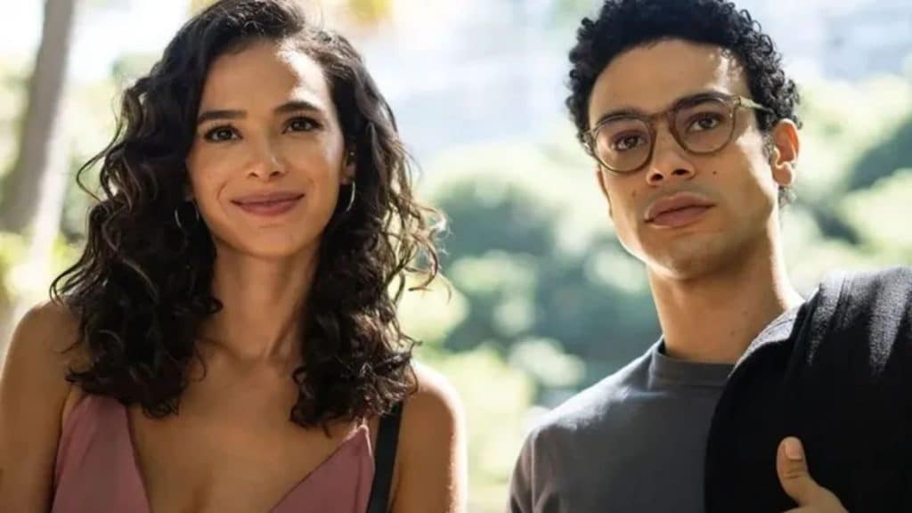 Bruna Marquezine e Sérgio Malheiros em cena da série "Amor da Minha Vida", disponível no Disney+.