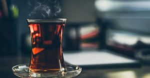 chás anti-inflamatórios preparados com ervas naturais