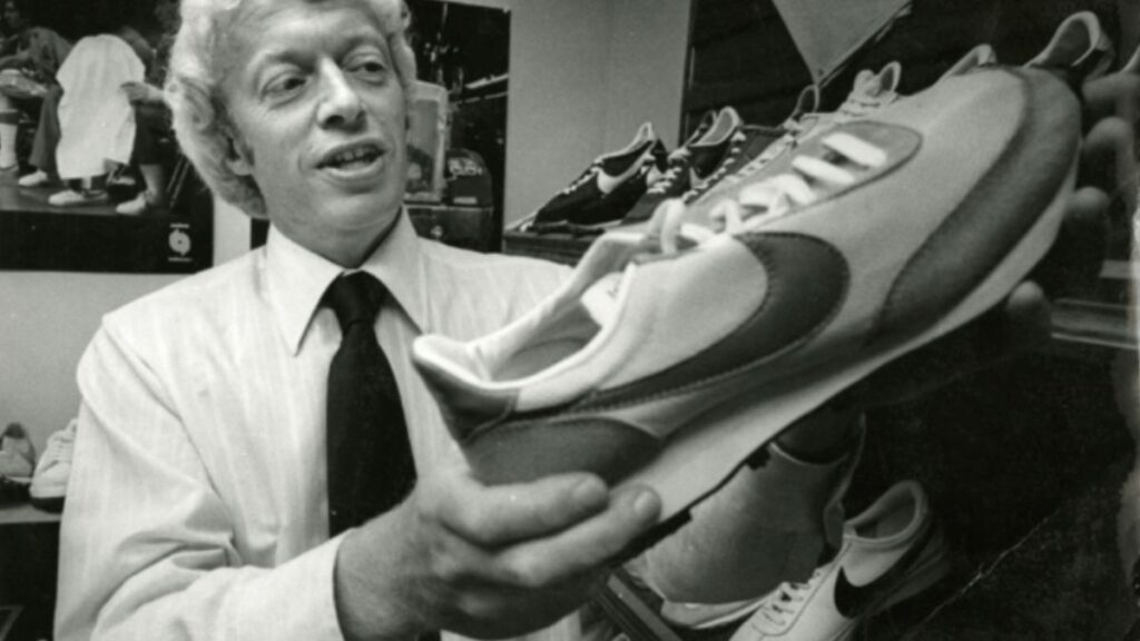 Cofundador da Nike doa bilhões
