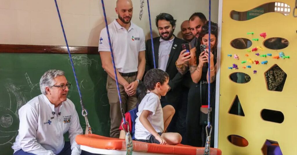 Diagnóstico precoce do autismo no SUS com apoio a crianças e famílias