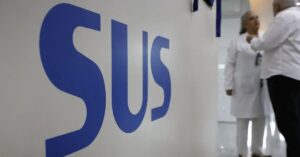 SUS investimento fortalece unidades de saúde com ações de adaptação climática.