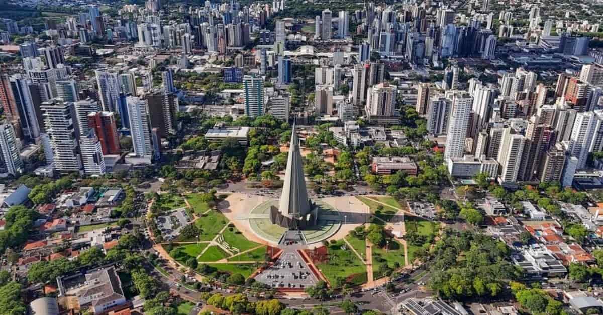 limpeza urbana em Maringá com planejamento urbano e áreas verdes integradas