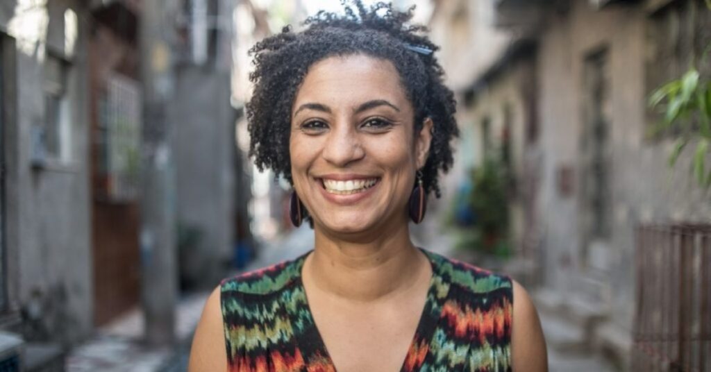 caso Marielle retrato de Marielle Franco no Rio de Janeiro