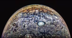 Ilustração científica representa resultados do estudo sobre Júpiter obtidos pela missão Juno.