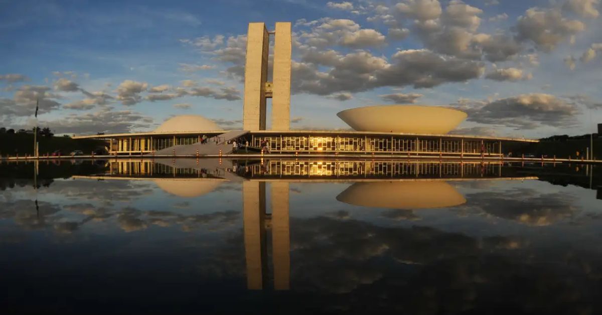 Fim dos supersalários no setor público após veto no Congresso Nacional