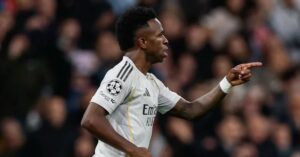 “Lei Vini Jr” avança na Fifa e fortalece protocolo antirracismo