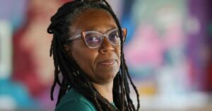 ONG oferece bolsas para alunos negros que estudam no exterior