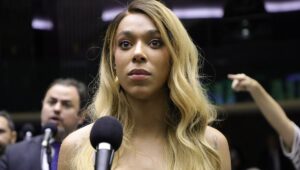 Câmara elege Erika Hilton presidente da Comissão da Mulher e amplia diversidade