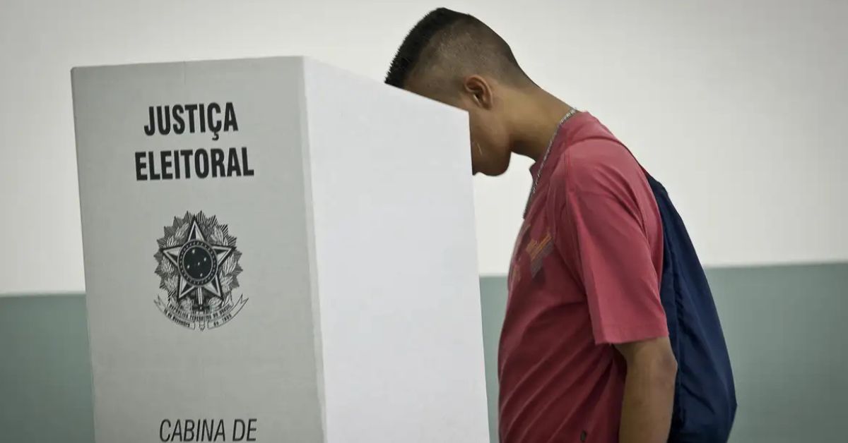 campanha contra assédio eleitoral votação trabalhador cabine eleitoral