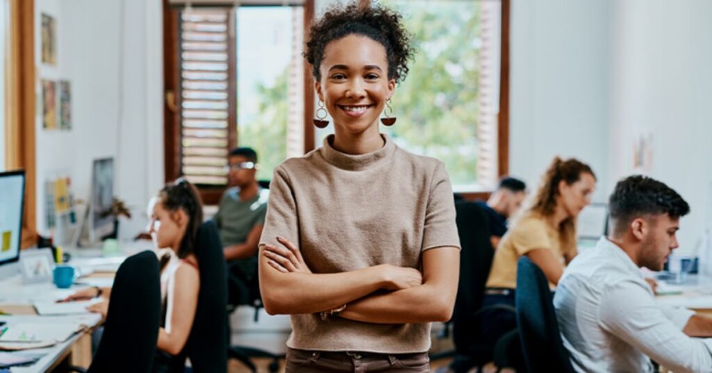 Cursos gratuitos na Carteira de Trabalho Digital ajudam trabalhadores a escolher qualificação profissional