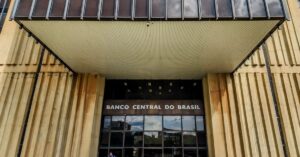 Dinheiro esquecido em bancos soma R$ 10,5 bi e pode reforçar renda