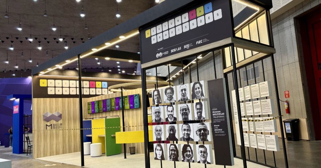 Exposição sobre o futuro das profissões apresentada pelo Museu da Indústria na Feira da Indústria FIEC 2026 em Fortaleza