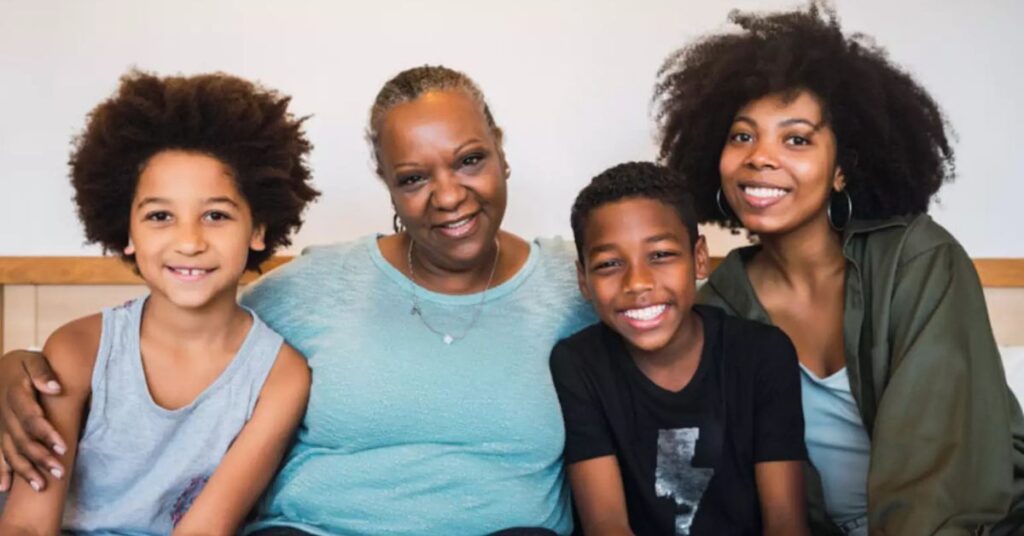 lares chefiados por mulheres família reunida acesso alimentação Brasil