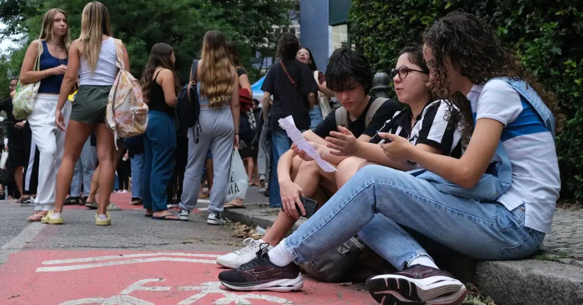 Videoaulas de português grátis da OBMep disponíveis para alunos do ensino médio e professores