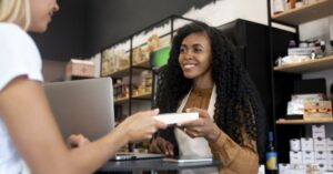 Feira do Empreendedor da Alece reune 45 expositores e impulsiona pequenos negócios