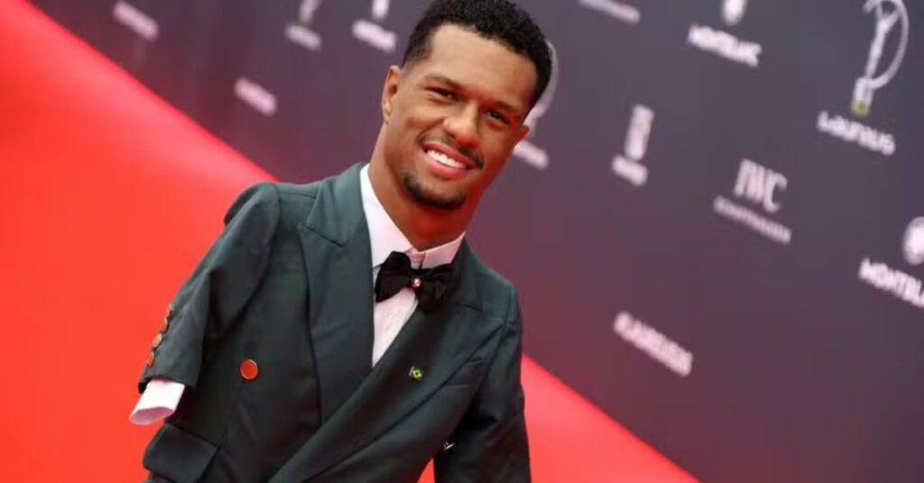 Gabrielzinho vence Laureus e celebra prêmio de melhor atleta paralímpico do mundo