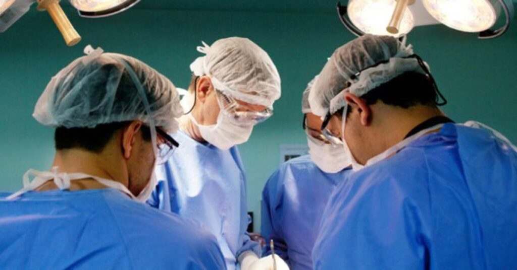 Cirurgia com uso de membrana amniótica no SUS para acelerar cicatrização de feridas