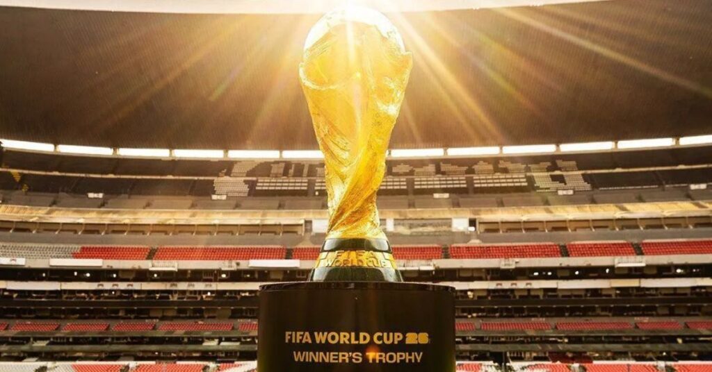 Troféu da Copa do Mundo 2026 representa a premiação da Copa do Mundo 2026 e distribuição de milhões pela FIFA