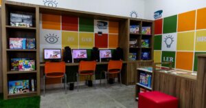 Bibliotecas em escolas públicas do Ceará tentam frear crise de leitura entre alunos