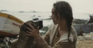 Cadela resgatada de abrigo vence prêmio em Cannes após estrelar filme com Selton Mello