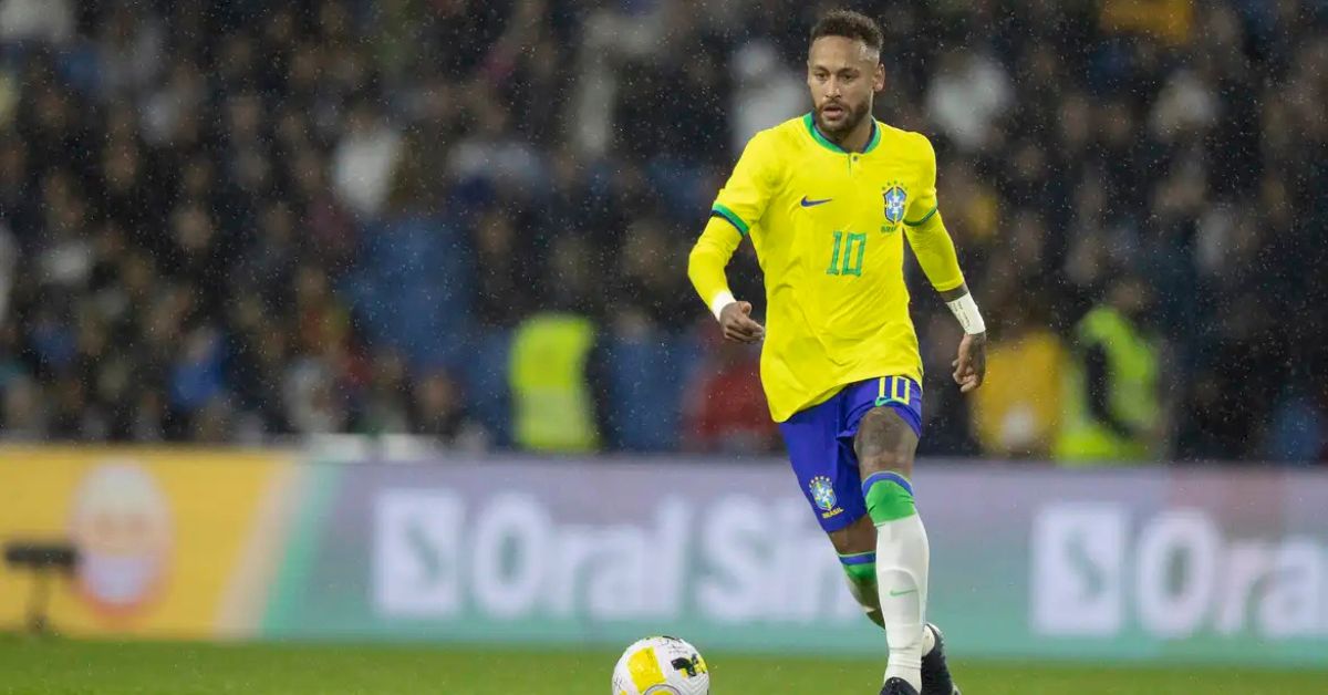 Neymar durante jogo da Seleção Brasileira após convocação da seleção brasileira para a Copa 2026