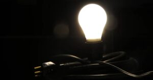 Conta de luz pode ficar mais barata no Norte e Nordeste após decisão da Aneel