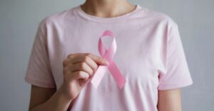 SUS libera teste genético para câncer de mama e amplia prevenção em famílias