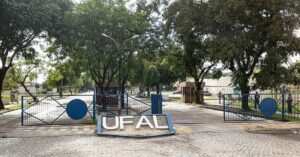 Ufal aprova cotas trans na graduação e amplia pressão por inclusão nas federais