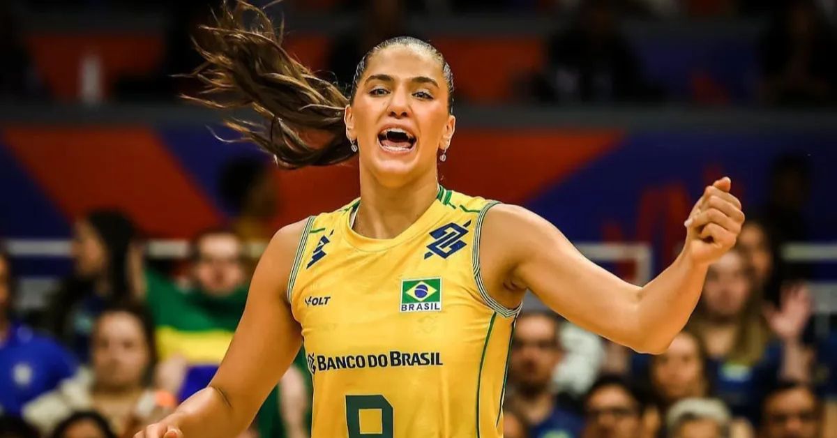 Júlia Kudiess comemora ponto na vitória do Brasil sobre a Holanda pela VNL Feminina 2026 em Brasília