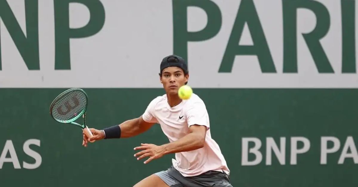 Luís Guto Miguel durante partida que levou o brasileiro à final de Roland Garros Juvenil em Paris