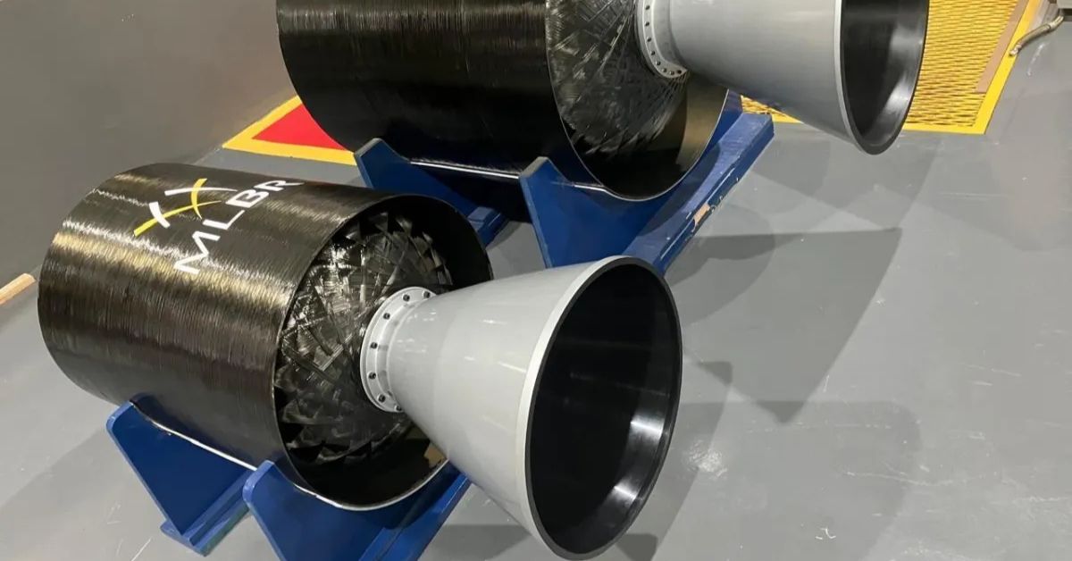 Componentes do foguete orbital brasileiro MLBR durante fase de desenvolvimento do projeto espacial nacional voltado ao lançamento de satélites.