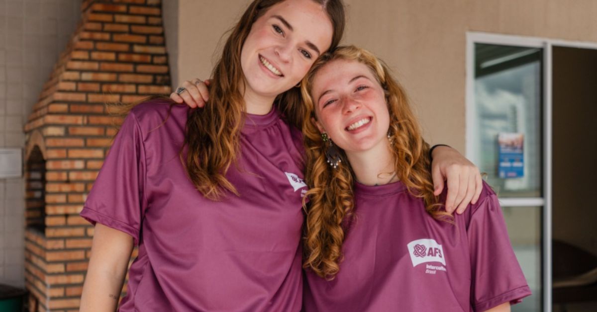 Estudantes estrangeiras da Bélgica e do Canadá participam de intercâmbio no Ceará por meio da AFS Intercultural Brasil em Fortaleza